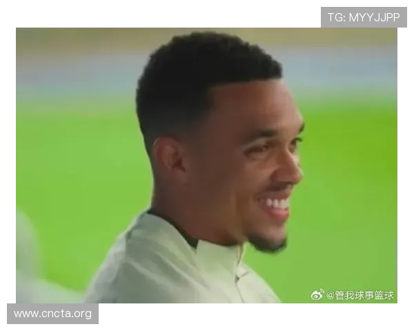 龙赛罗盛赞阿诺德黄金右脚惊艳