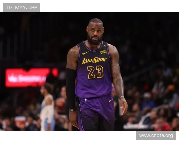 雷迪克称詹姆斯创纪录表现无与伦比 雷迪克称詹姆斯创纪录表现无与伦比